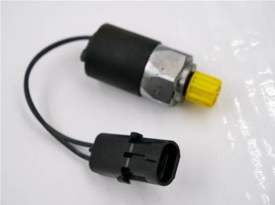 Brake pressure sensor John Deere AT156938