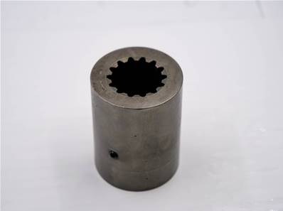 Used splined sleeve John Deere YZ104199-US