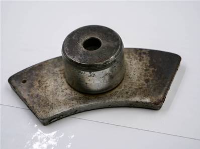 Used complete brake pad John Deere RE15667-US