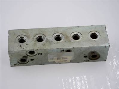 Hydraulic manifold John Deere F006512