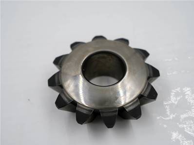 Used differential pinion John Deere R134713-US