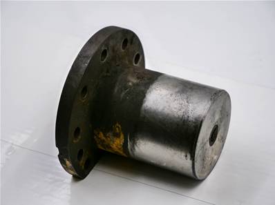 Used axle pivot John Deere R106898-US