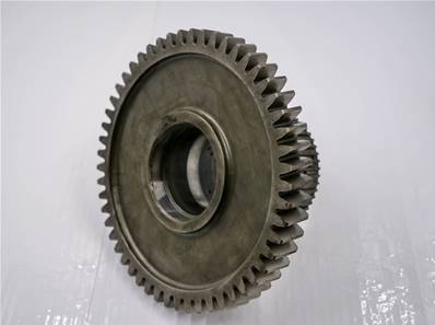 Used gearbox 5th stage splined gear John Deere YZ104092-US