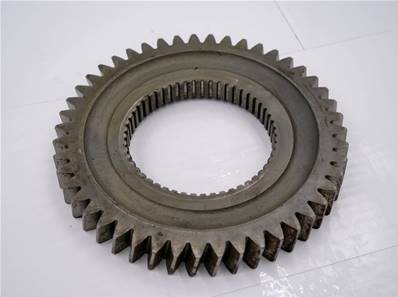 Used gearbox sprocket John Deere YZ106748-US