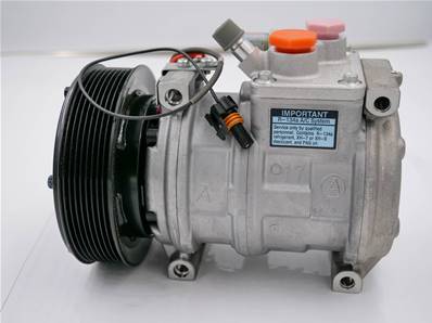 Air conditioning compressor John Deere AT172975