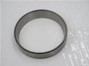 Bearing cup John Deere YZ104280