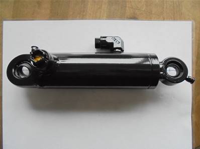 Hydraulic cylinder, Replaced by LM10002605