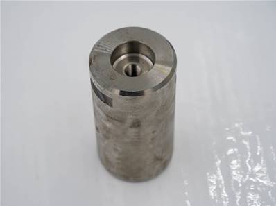 Steering axle John Deere F602475