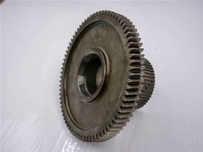 Used gearbox 5th stage splined gear John Deere YZ103102-US