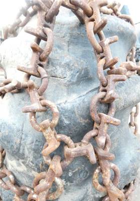 Used pair of chains PEWAG 23.1-26 and 600/65-34 single diamonts 13,5mm