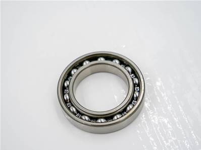 Roller bearing John Deere YZ106078