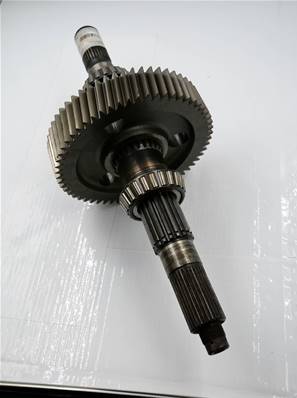 Used gearbox output splined shaft John Deere YZ105742-US