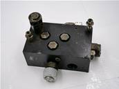 Used hydraulic fan control unit John Deere AT317222-US