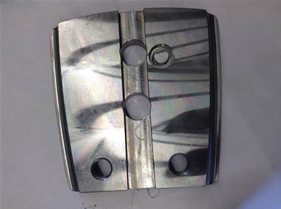 Lower Plate Log Max RE017891