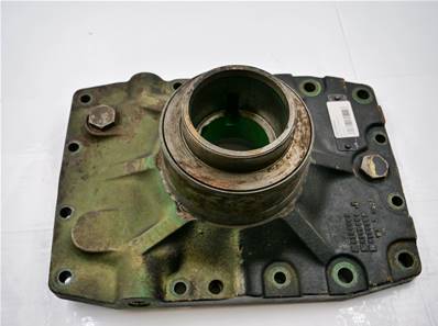Used differential axle John Deere R135050-US