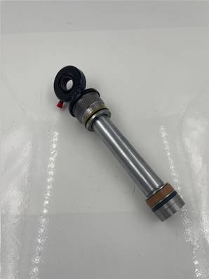Rod kit for 017909 including nut and piston