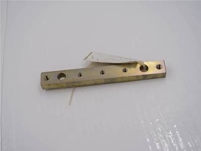 Hinge pin lock John Deere F049785