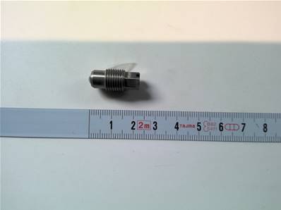 Bleeder Screw Log Max RE554115